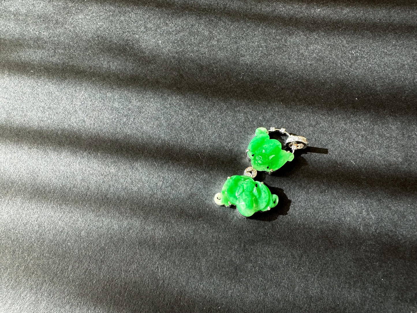 Natural Myanmar Twin Bats Vivid Green Jade Pendant in 18K White Gold with Diamonds