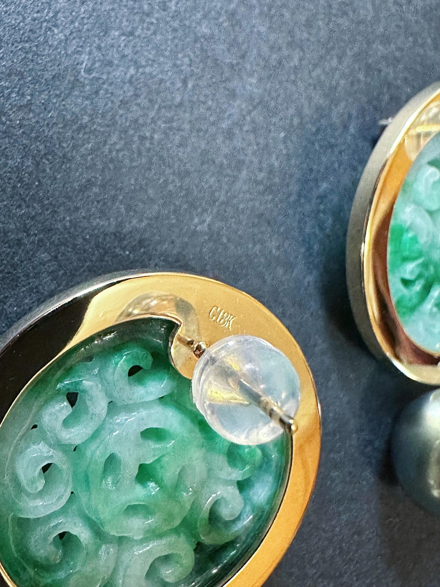 Natural Myanmar Green Jade Carved Earrings in 18K Gold and Black Agate & Pearl