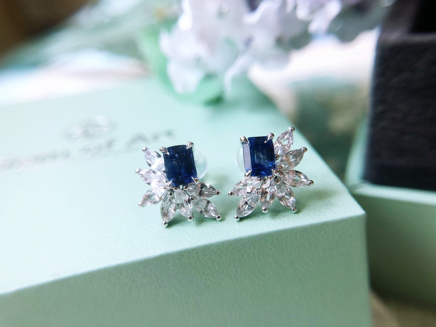 1.08 Ct Certified Royal Blue Sapphire set with White Sapphire and 18K White Gold Earrings