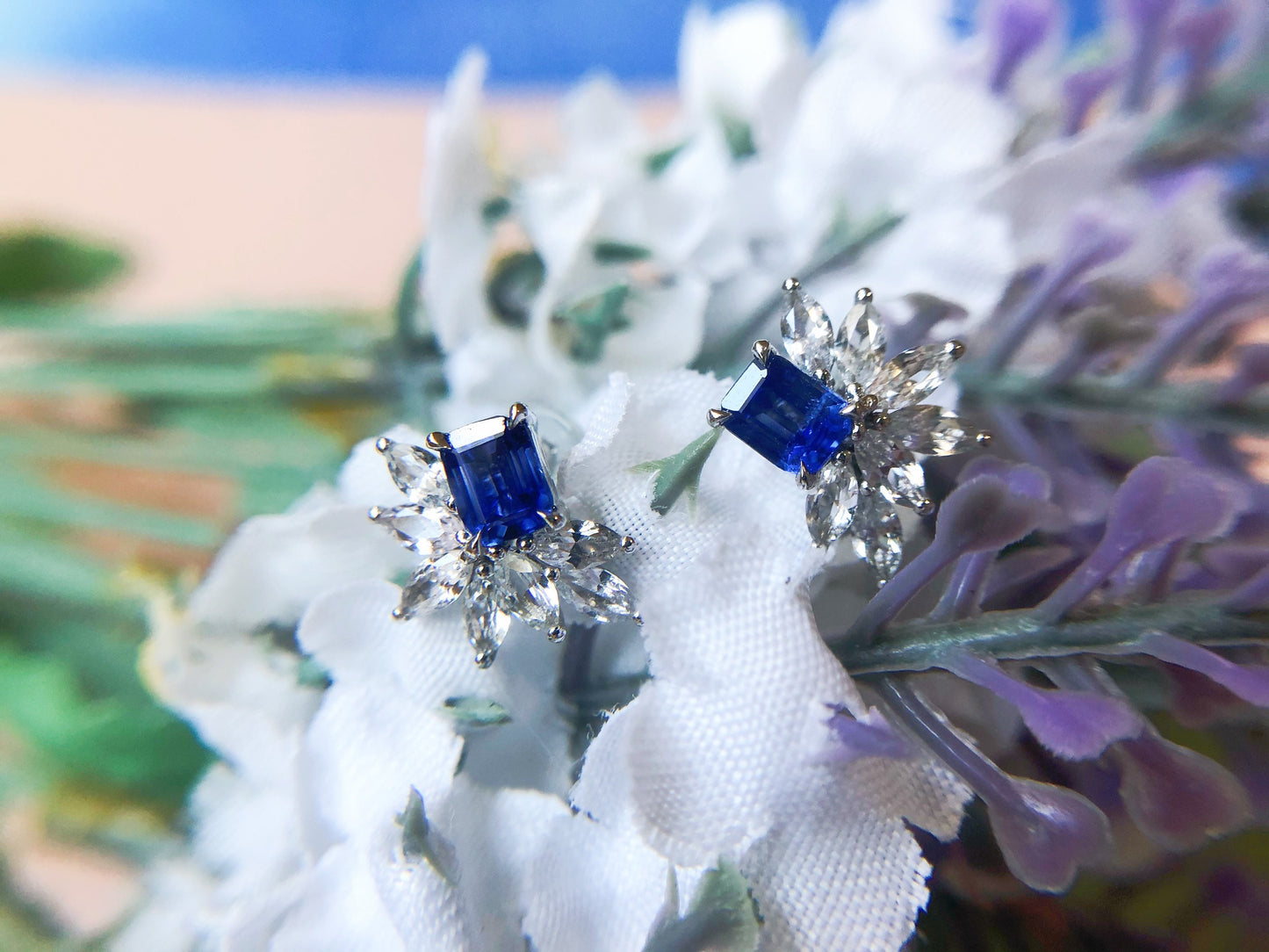 1.08 Ct Certified Royal Blue Sapphire set with White Sapphire and 18K White Gold Earrings
