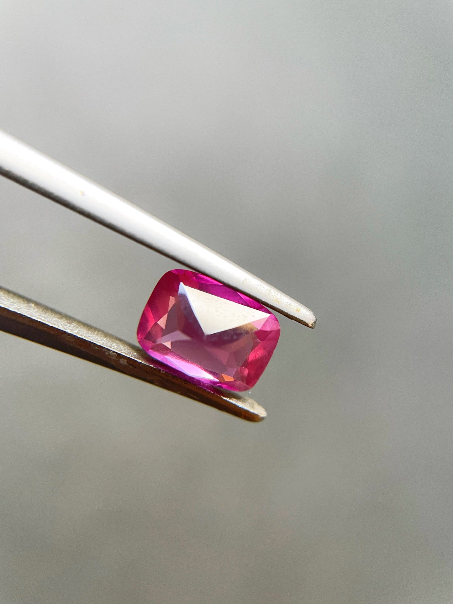Certified Natural Sri Lanka Unheated Vivid Pink Sapphire
