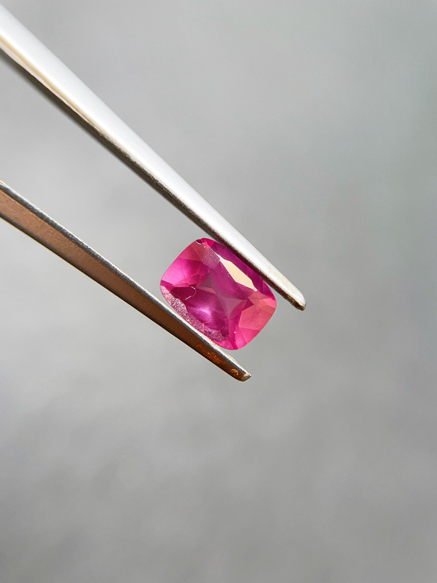Certified Natural Sri Lanka Unheated Vivid Pink Sapphire