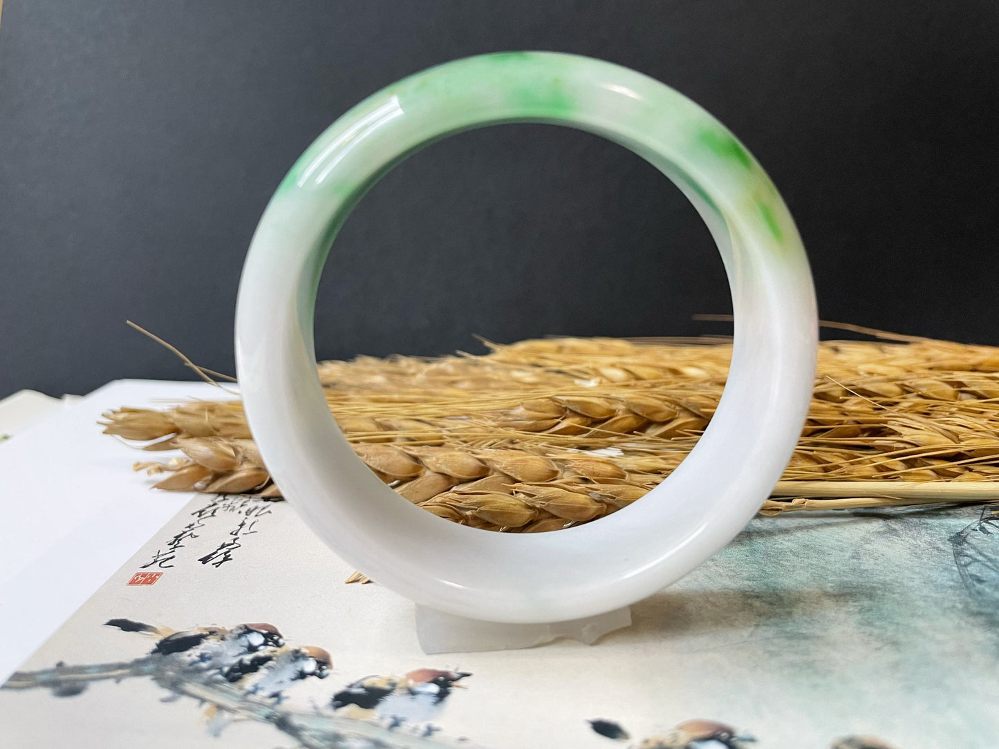 Vivid Apple Green Jade Bangle