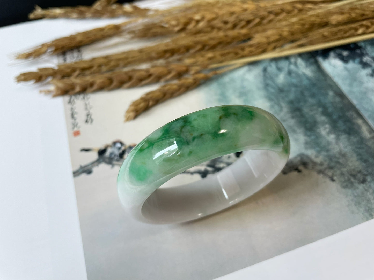 Vivid Apple Green Jade Bangle