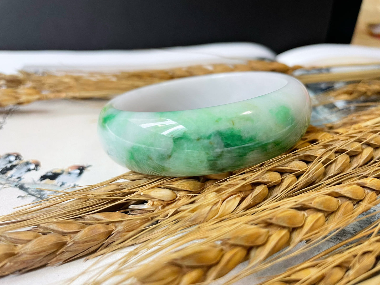 Vivid Apple Green Jade Bangle
