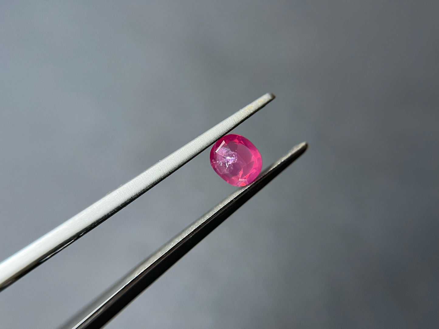 0.61 Ct - Certified Natural Tanzania Velvelty Orangy Pink Oval Eye Clean Mahenge Spinel, Orange Pink Fire Spinel, Jewellery Making