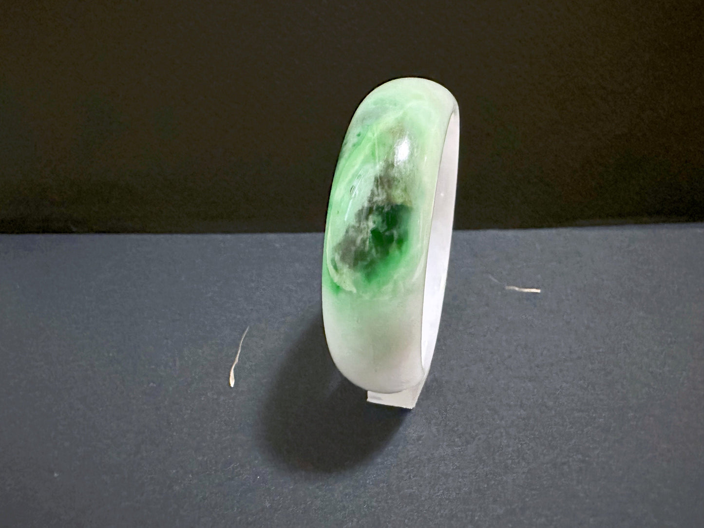 Natural Myanmar Vivid Apple Green Tricolor Oval Shape Jade Bangle