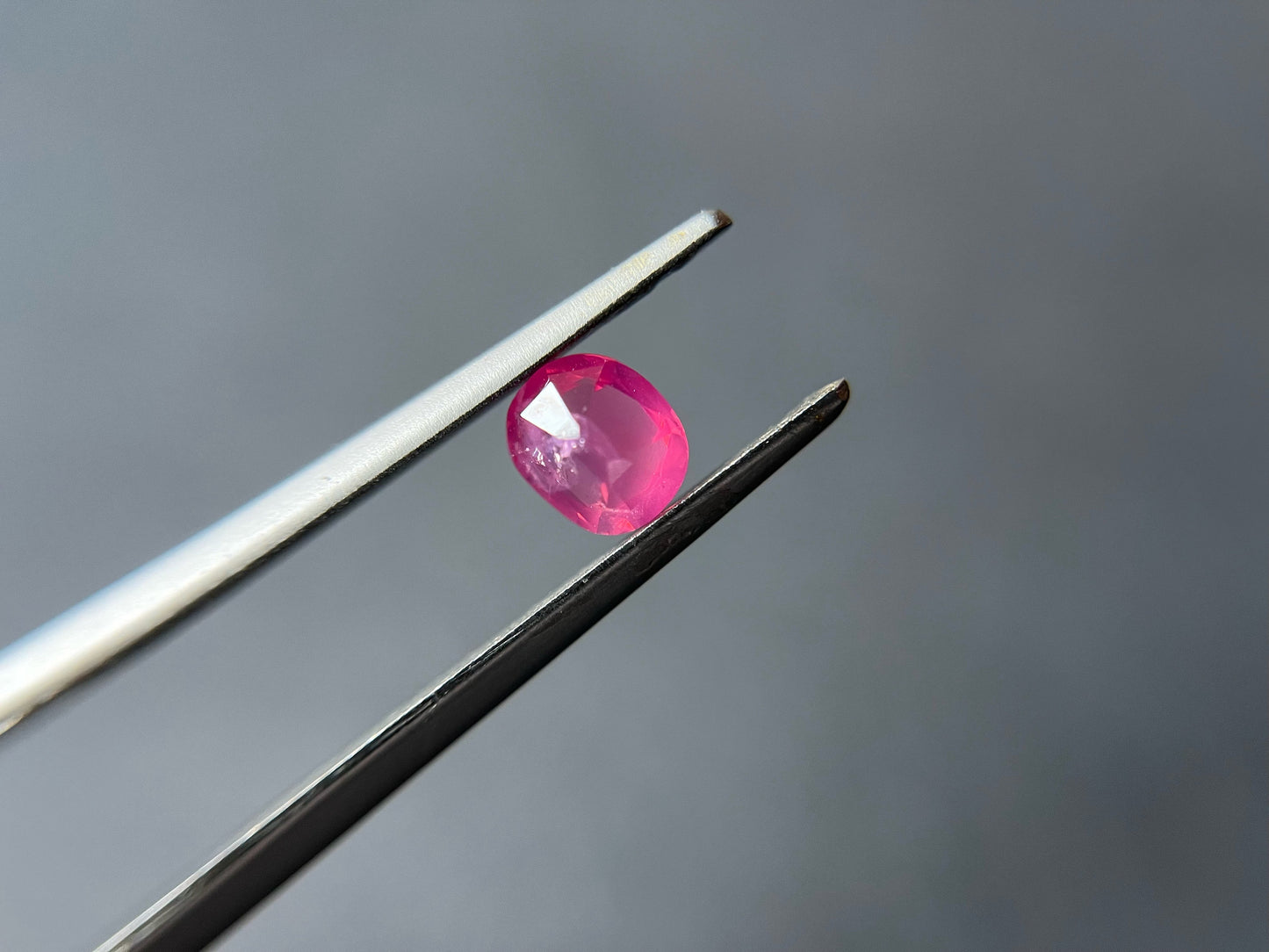 0.61 Ct - Certified Natural Tanzania Velvelty Orangy Pink Oval Eye Clean Mahenge Spinel, Orange Pink Fire Spinel, Jewellery Making