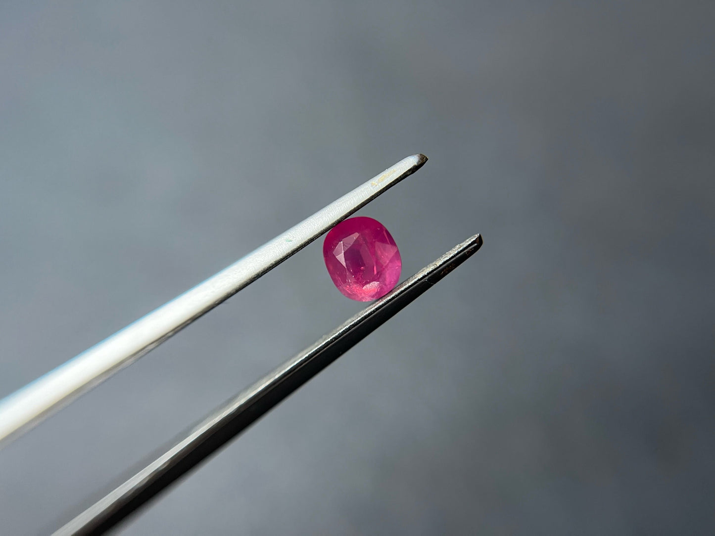 0.61 Ct - Certified Natural Tanzania Velvelty Orangy Pink Oval Eye Clean Mahenge Spinel, Orange Pink Fire Spinel, Jewellery Making