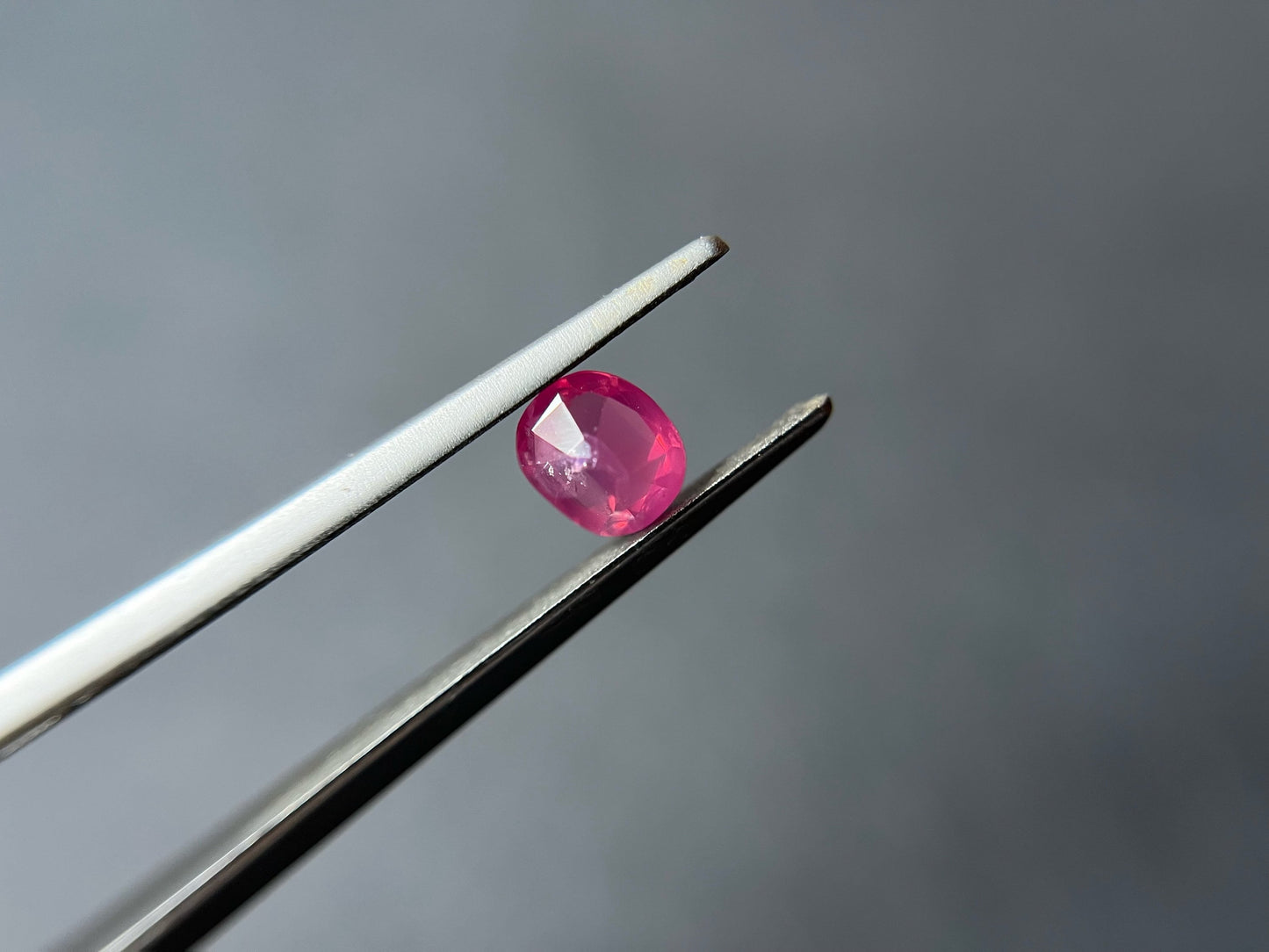 0.61 Ct - Certified Natural Tanzania Velvelty Orangy Pink Oval Eye Clean Mahenge Spinel, Orange Pink Fire Spinel, Jewellery Making