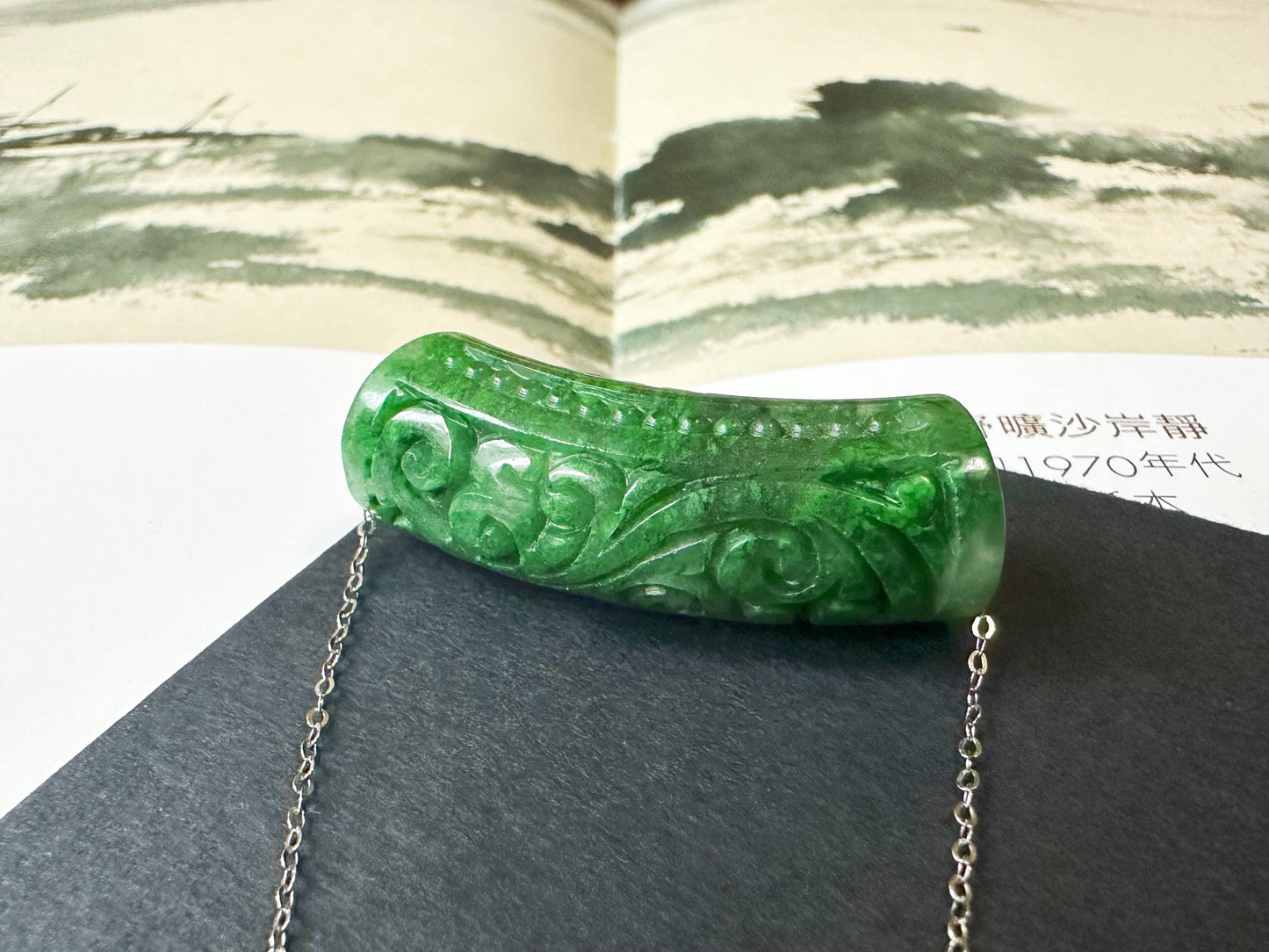 Type A Natural Myanmar Vivid Green Hand Carved Cloud Pattern Jade U-shaped Tube Loose Stone, Two Way Green Jade Pendant, Jade Bracelet Charm