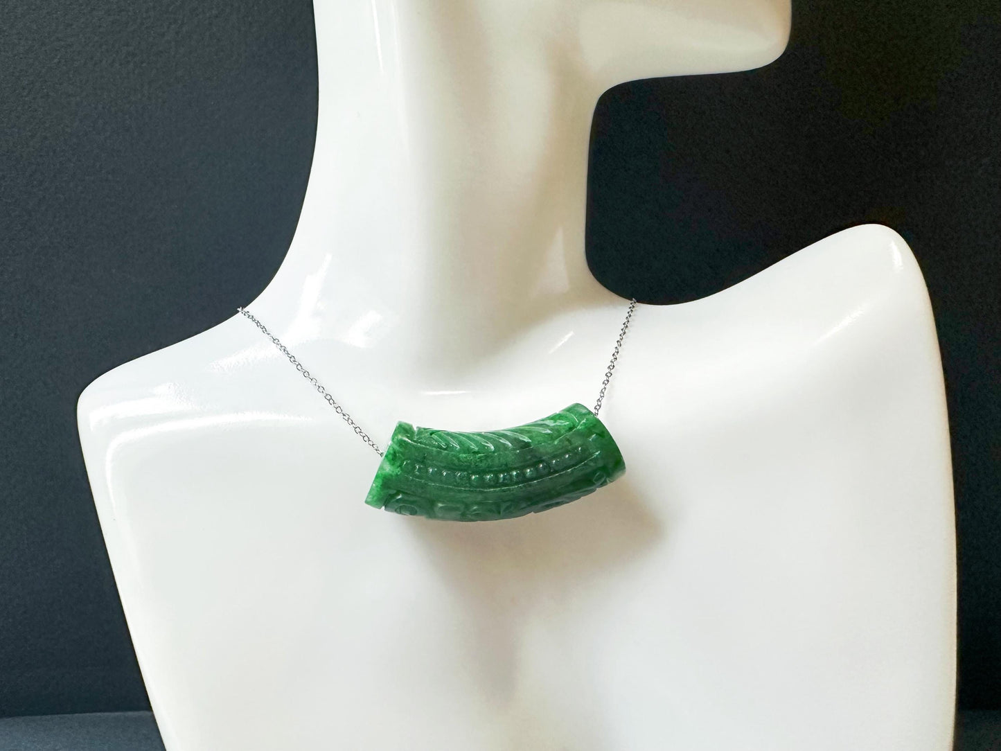 Type A Natural Myanmar Vivid Green Hand Carved Cloud Pattern Jade U-shaped Tube Loose Stone, Two Way Green Jade Pendant, Jade Bracelet Charm