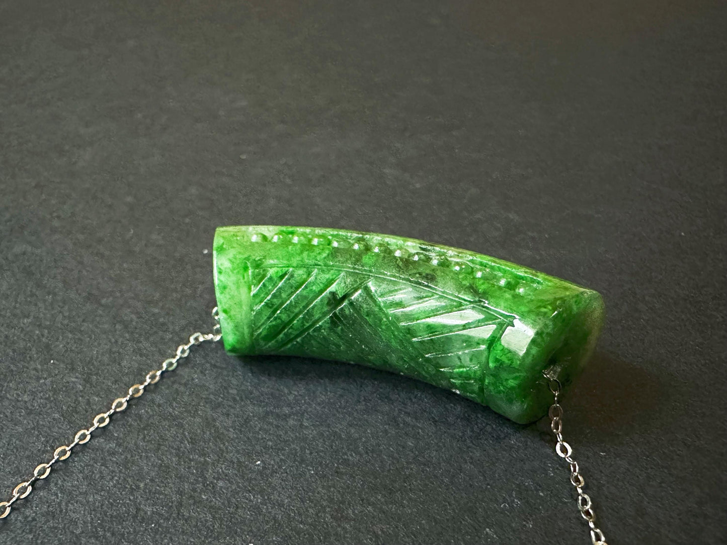 Type A Natural Myanmar Vivid Green Hand Carved Cloud Pattern Jade U-shaped Tube Loose Stone, Two Way Green Jade Pendant, Jade Bracelet Charm