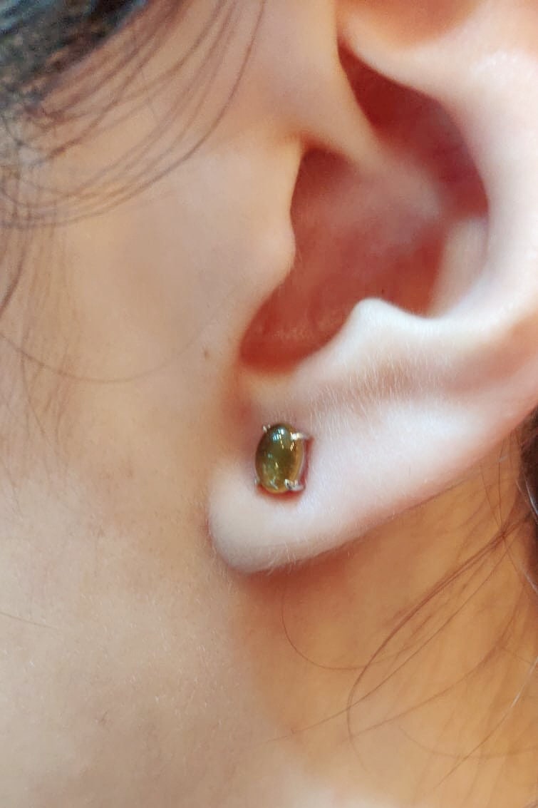 Translucent Jade Two-Way Earrings with Platinum