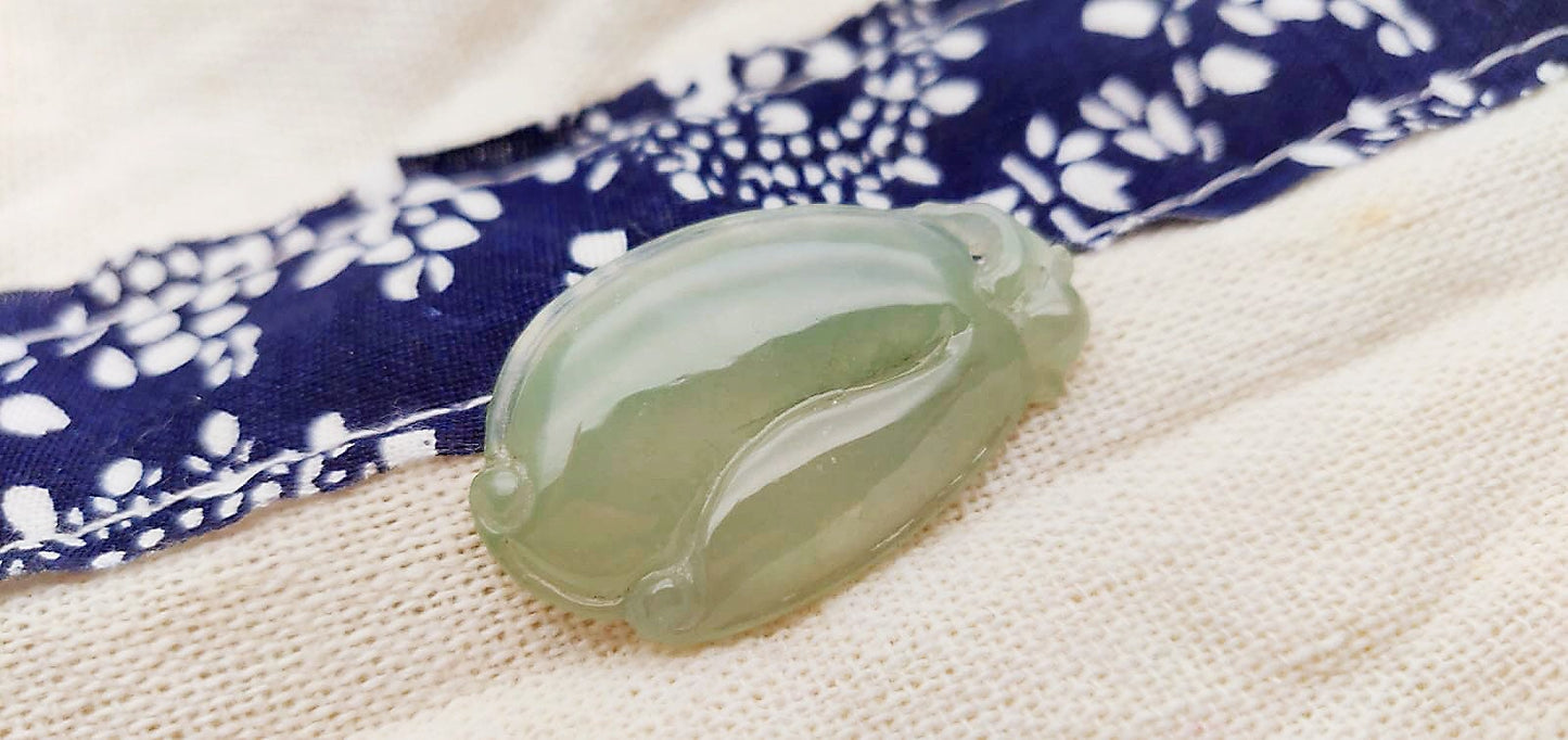 Green Jadeite Gourd Pendant