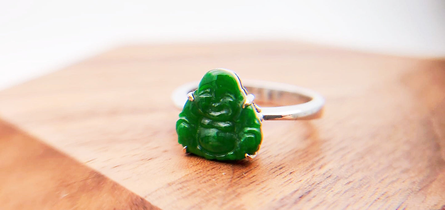 18K White Gold Buddha Imperial Green Jadeite Ring