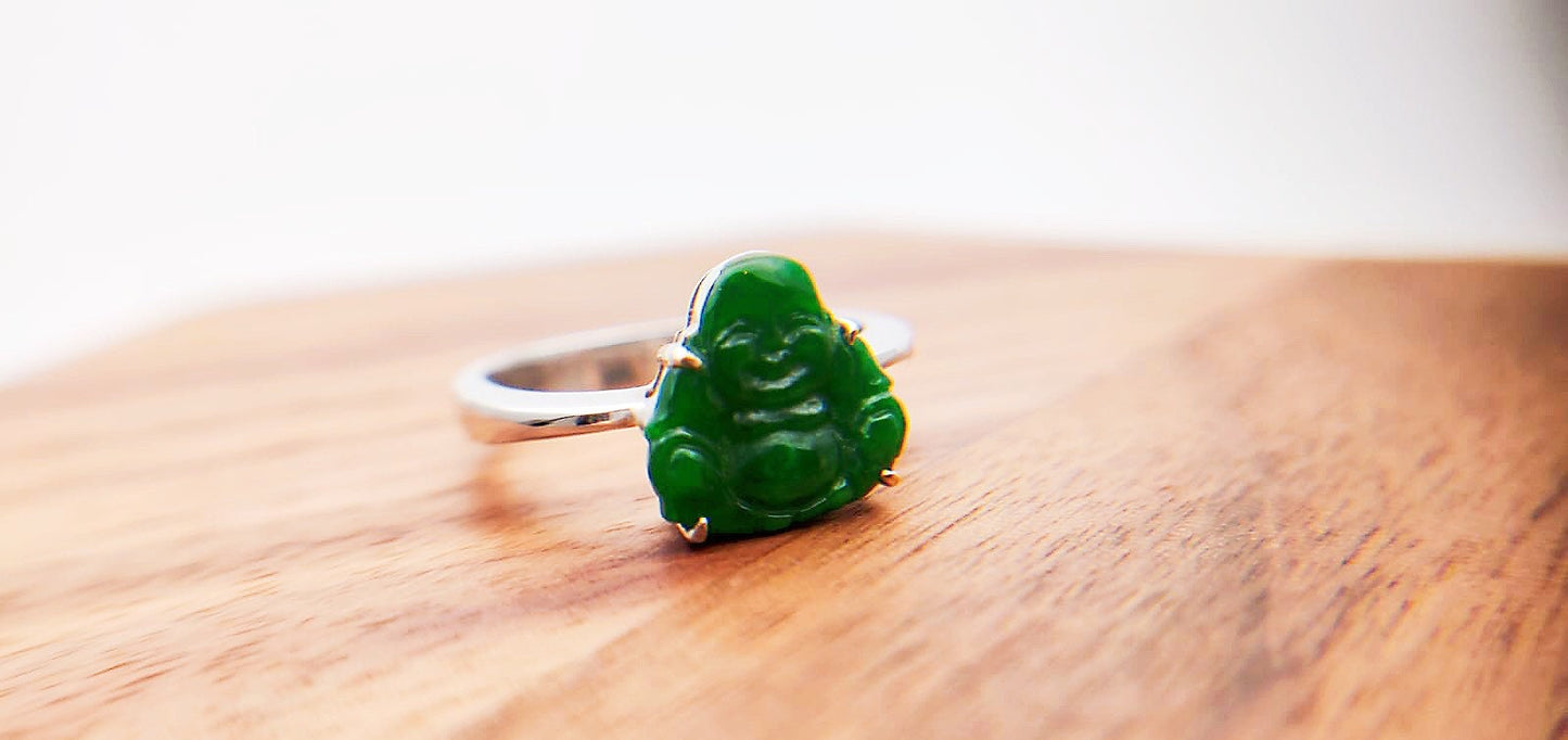 18K White Gold Buddha Imperial Green Jadeite Ring