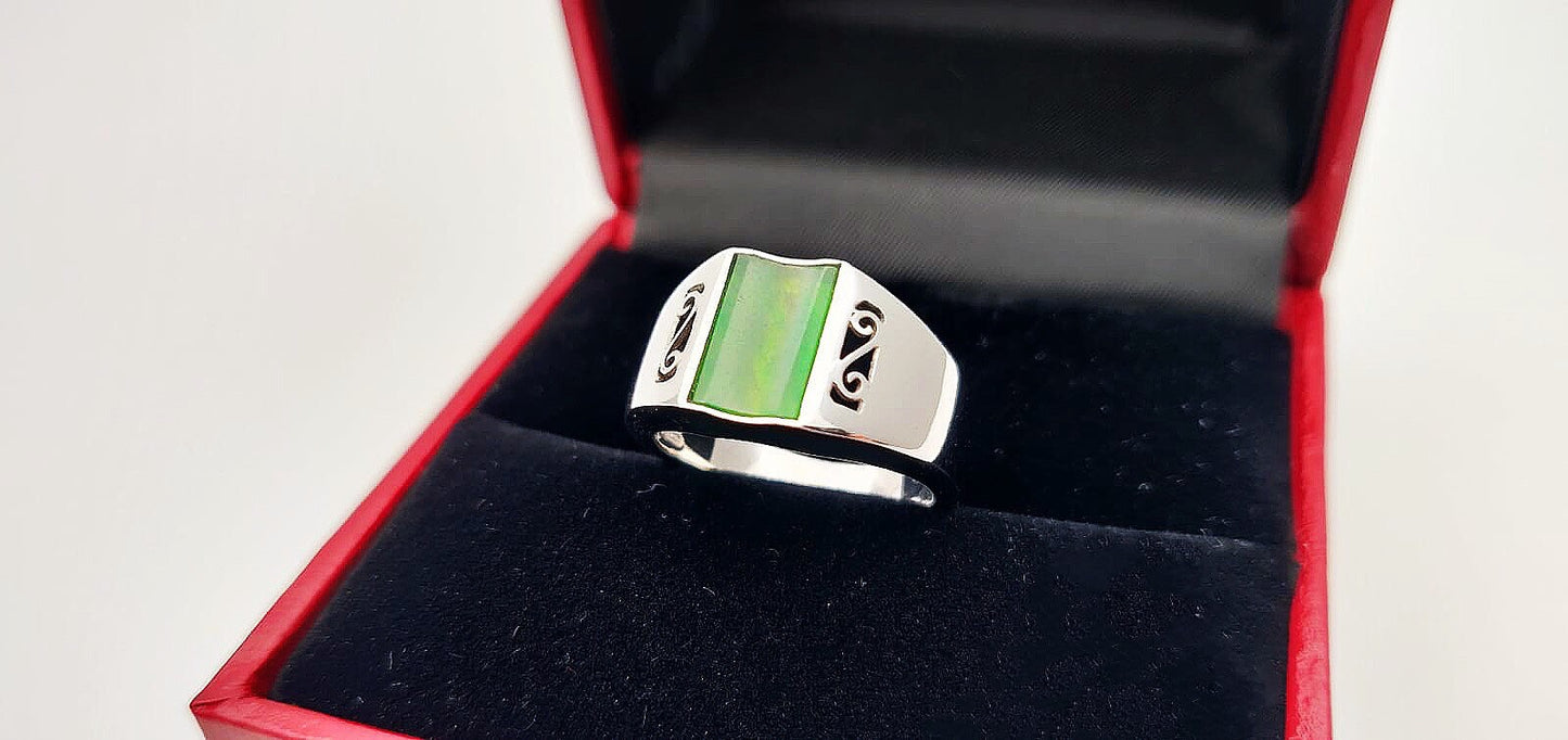 Green Jadeite Ring - Minimalist White Gold and Classic Design