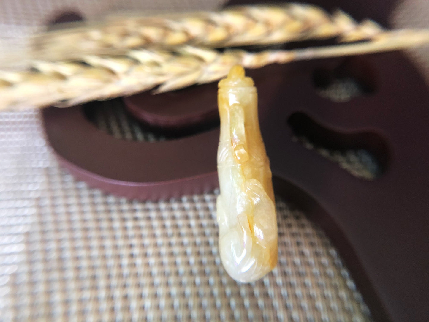 Honey Yellow Jadeite Jade Vase Pendant - Antique Ruyi Design