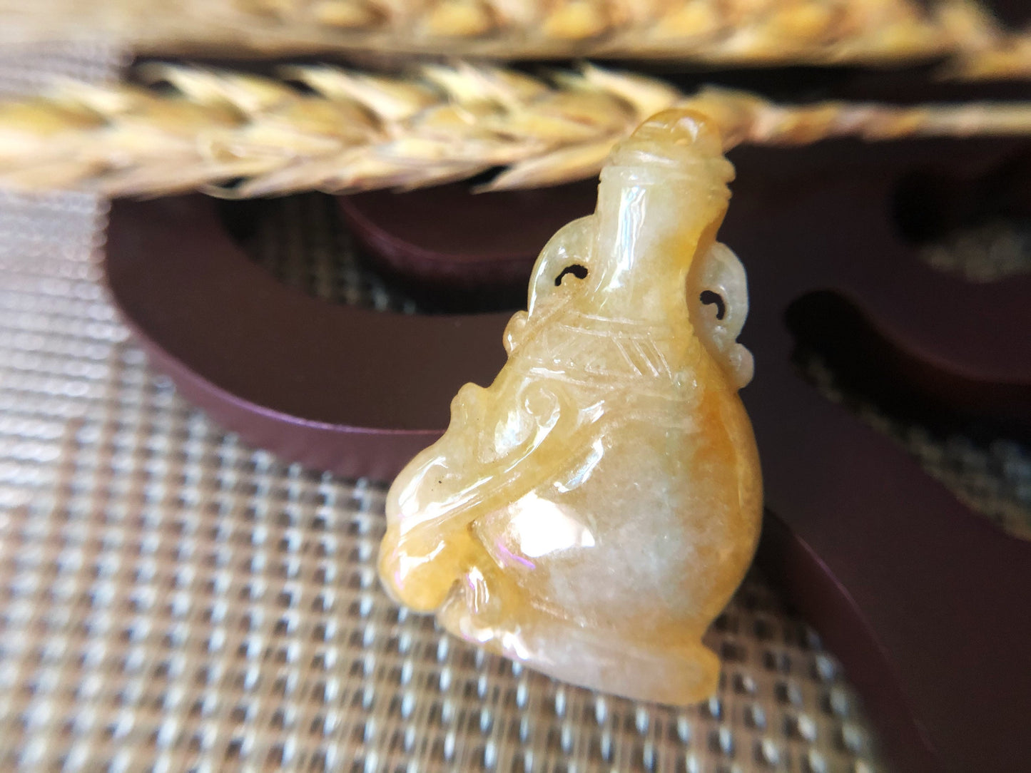 Honey Yellow Jadeite Jade Vase Pendant - Antique Ruyi Design