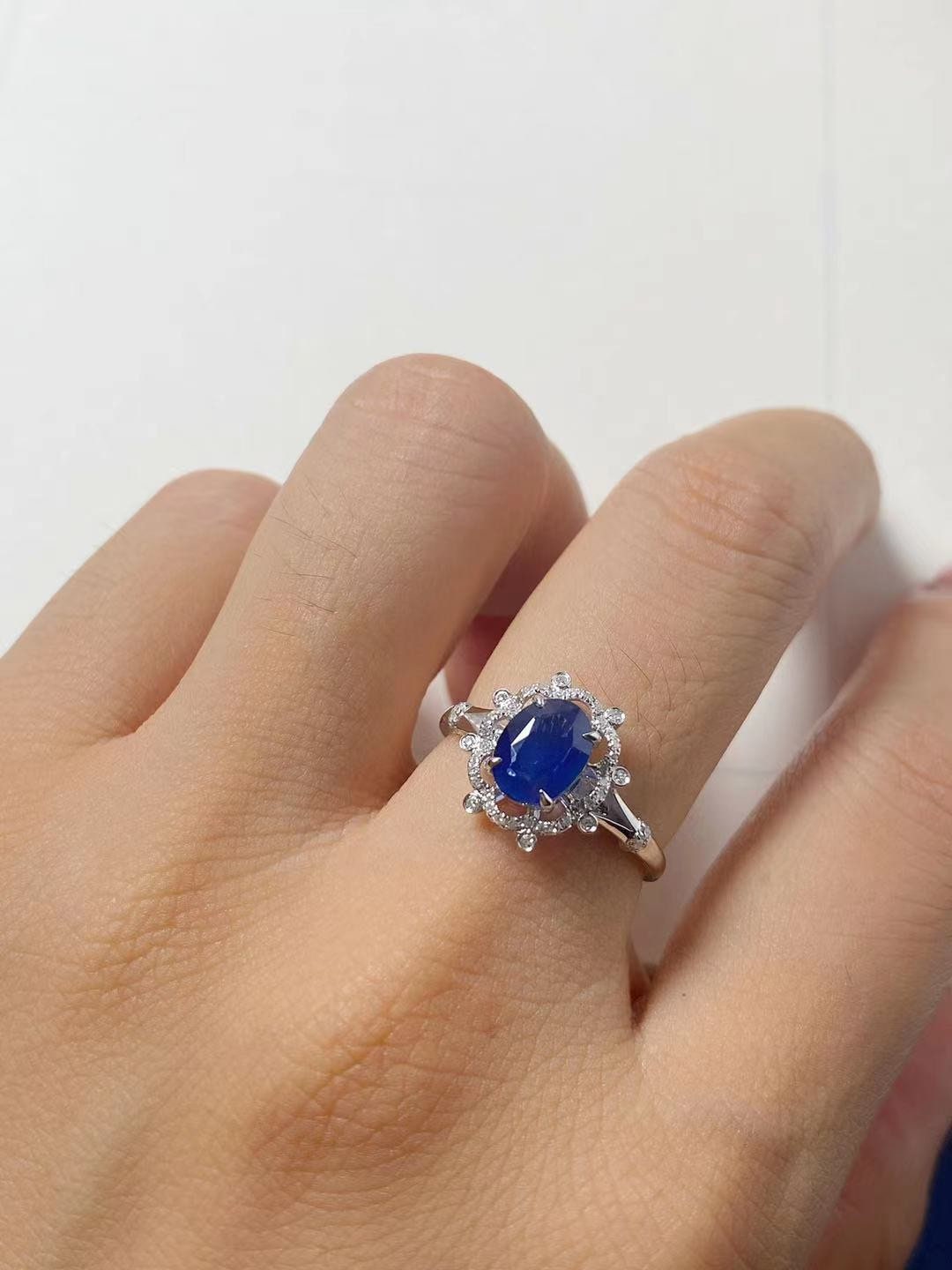 Certified Natural Sri Lanka Blue Sapphire Diamond 18k White Gold Ring
