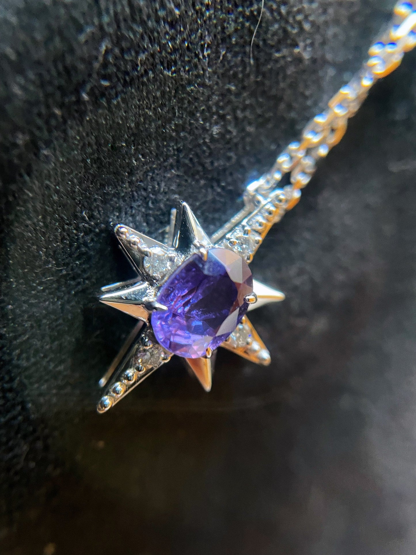 18K White Gold Star Pendant with Certified Mogok Purple Sapphire Diamond