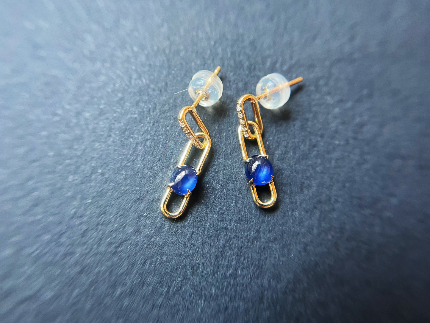 Blue Sapphire Cabochon Diamond 18k Gold Earrings