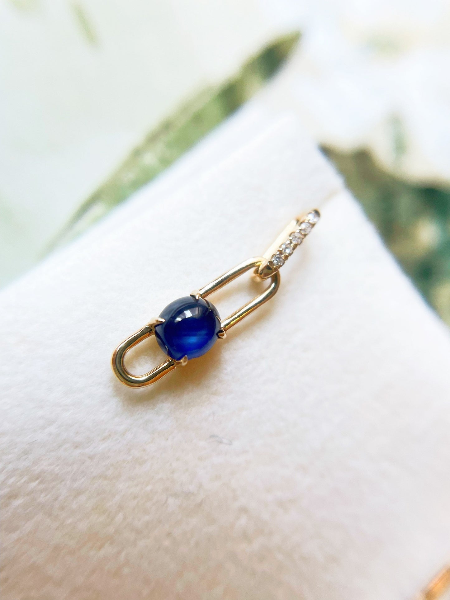 Blue Sapphire Cabochon Diamond 18k Gold Earrings