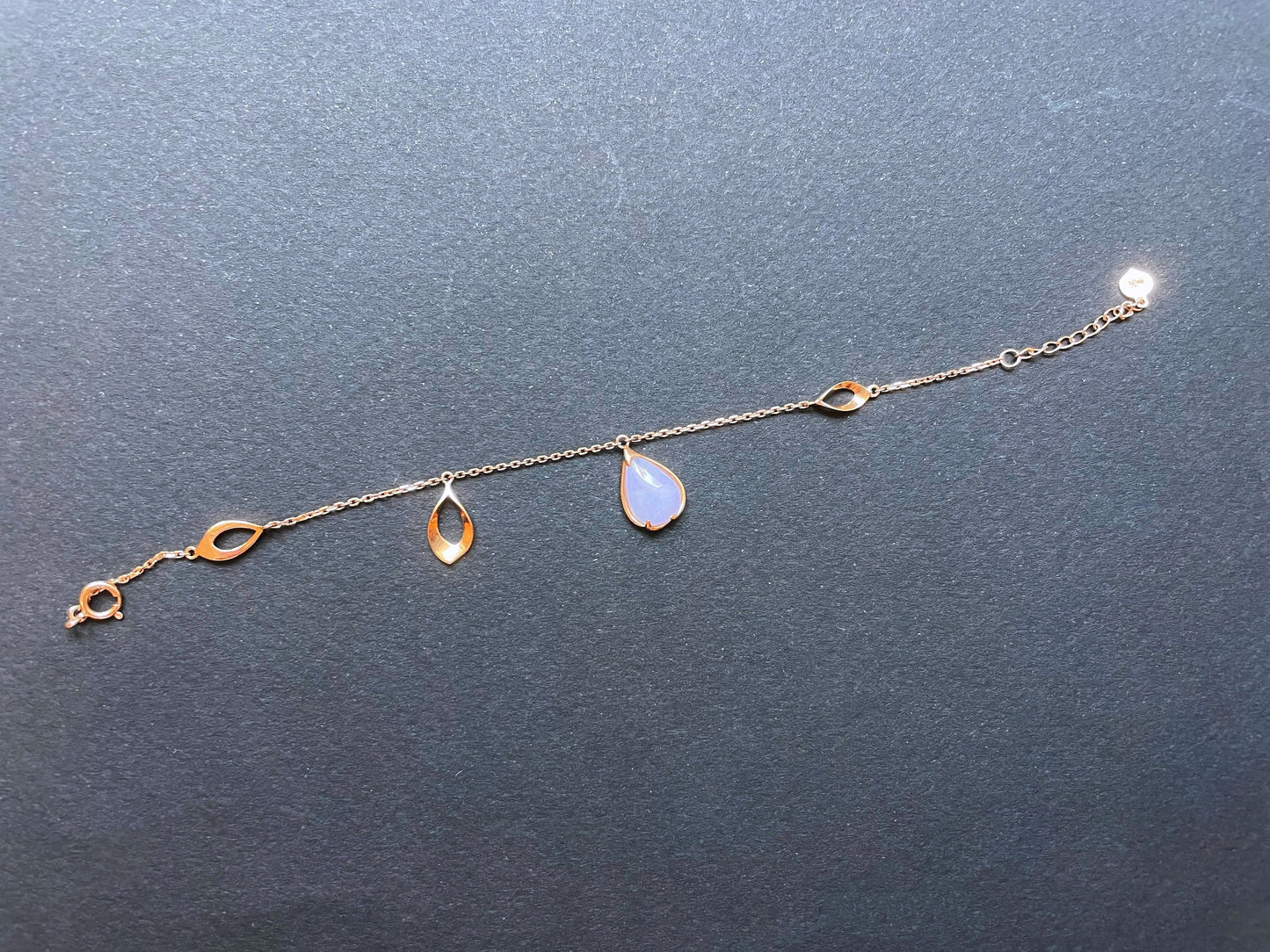 Lavender Drop Jadeite Bracelet in 18K Gold