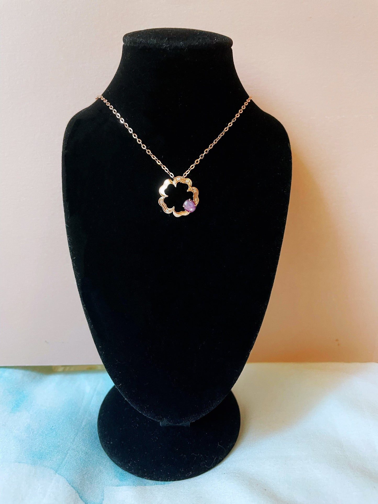 Star Ruby Diamond 18k Rose Gold Floral Pendant