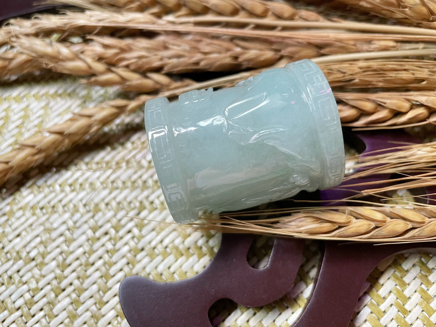 Natural Waxy Icy Jadeite Tiger Thumb Ring