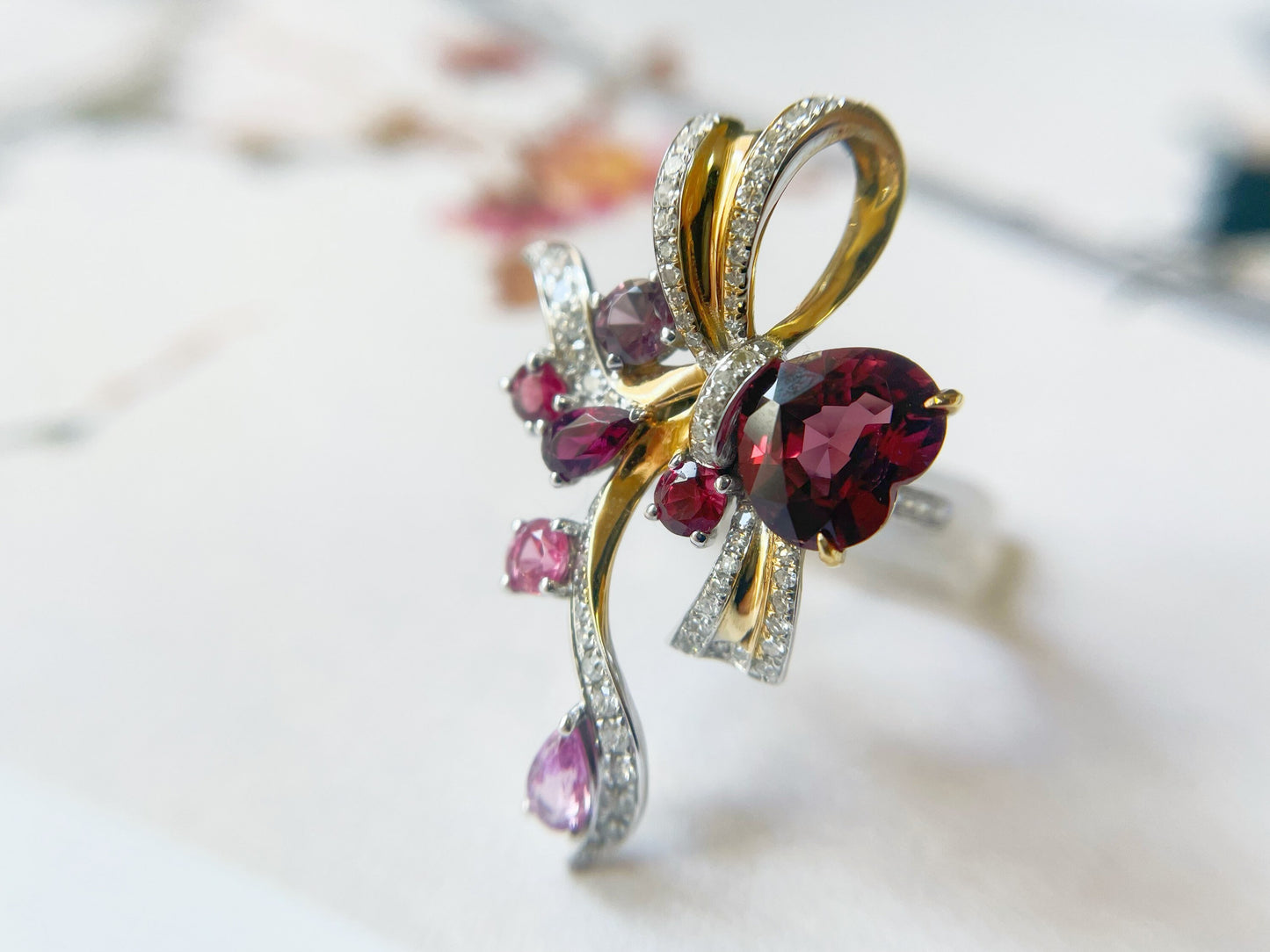18K Gold Spinel Ring and Pendant Set with Diamonds