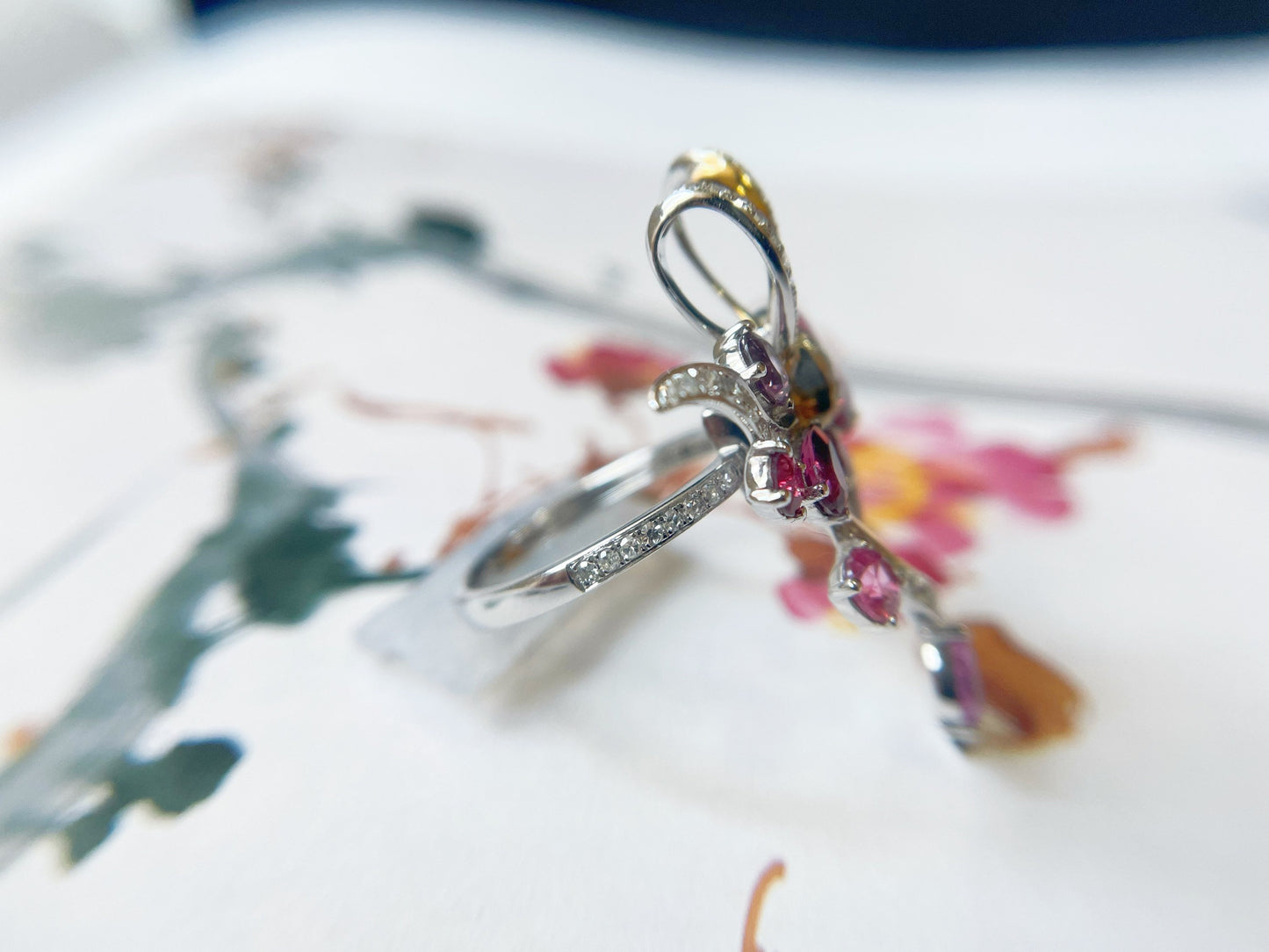 18K Gold Spinel Ring and Pendant Set with Diamonds
