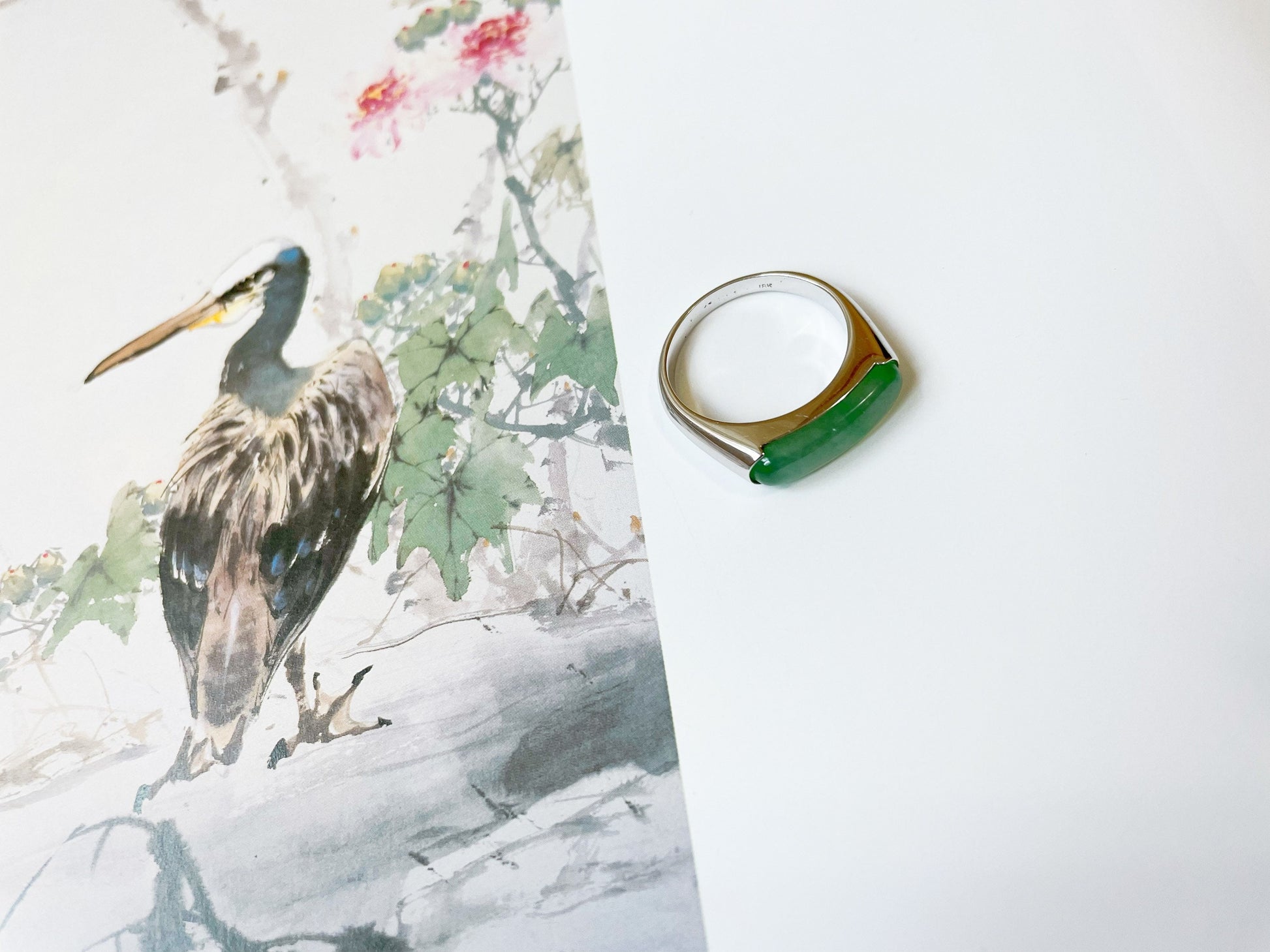 Natural Vivid Green Icy Saddle Jade Jadeite 18K White Gold Ring