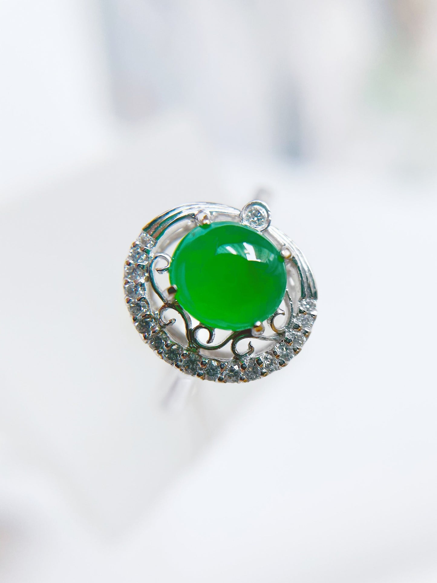 Imperial Green Jadeite Jade Cabochon Diamond 18K White Gold Ring