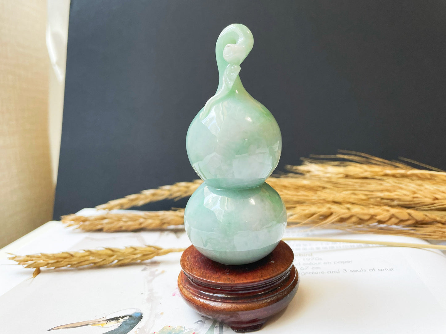 Apple Green Calabash Hulu Jadeite Feng Shui Sculpture