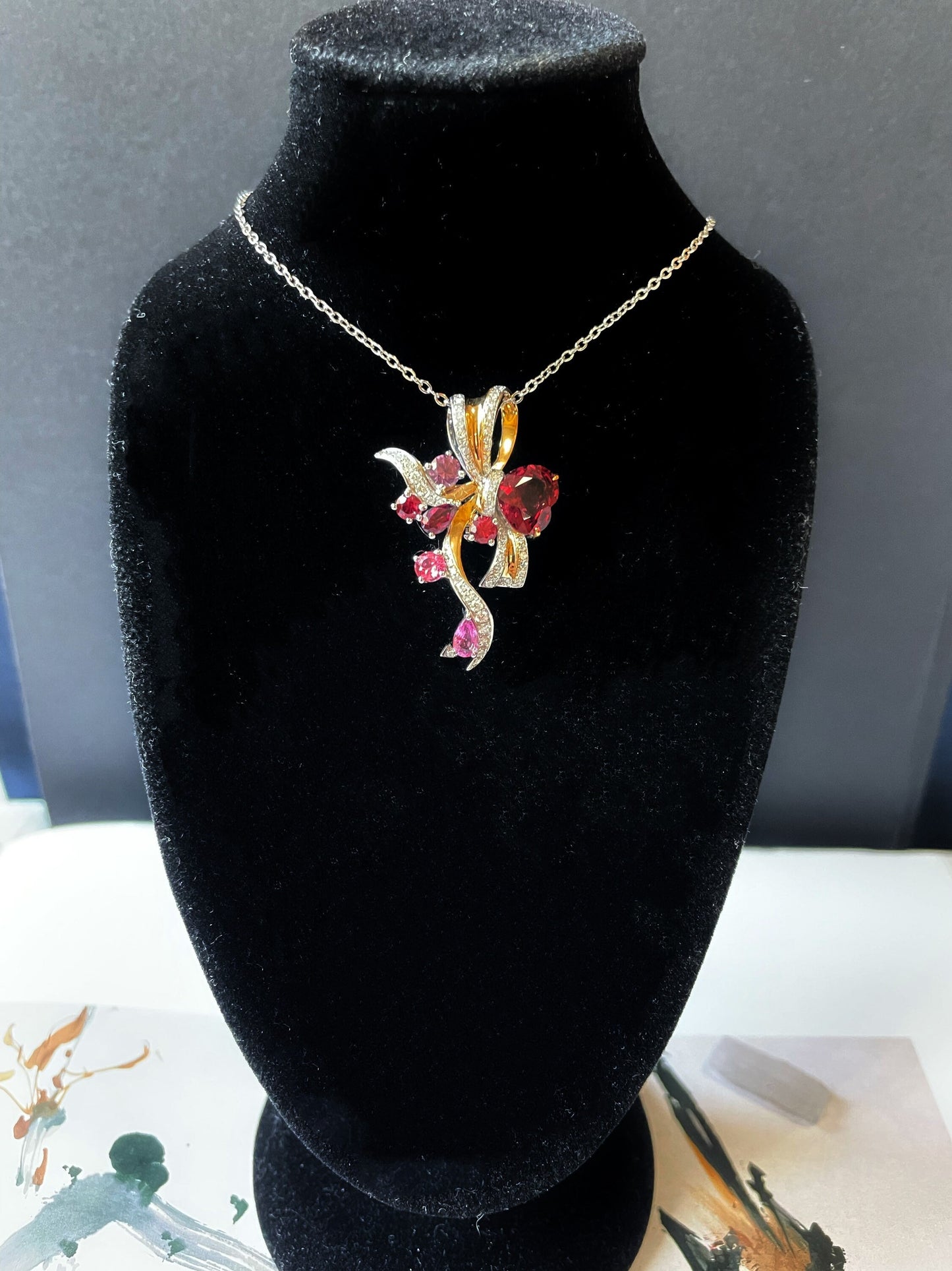 18K Gold Spinel Ring and Pendant Set with Diamonds