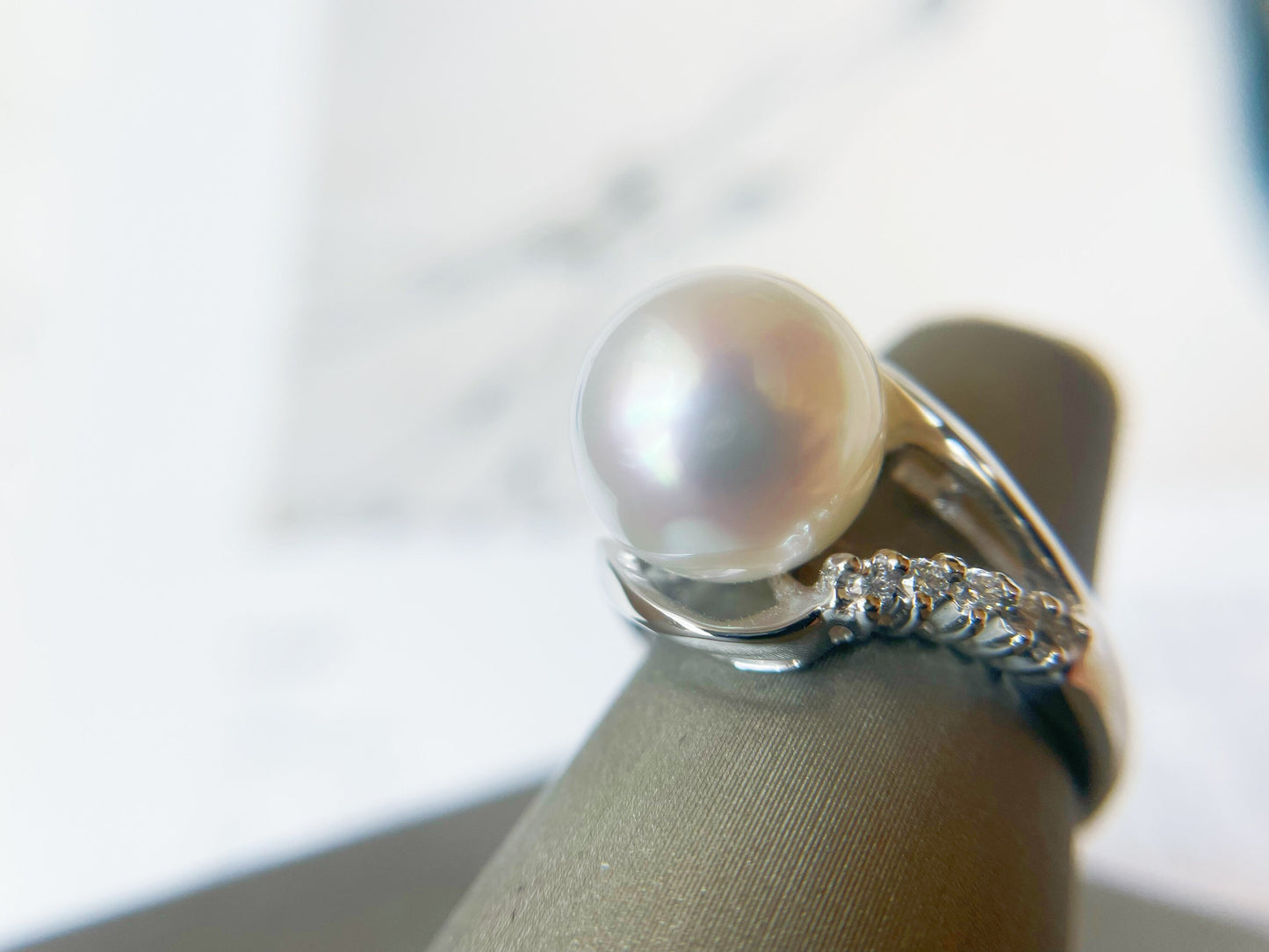 18K White Gold Diamond South Sea Pearl Ring