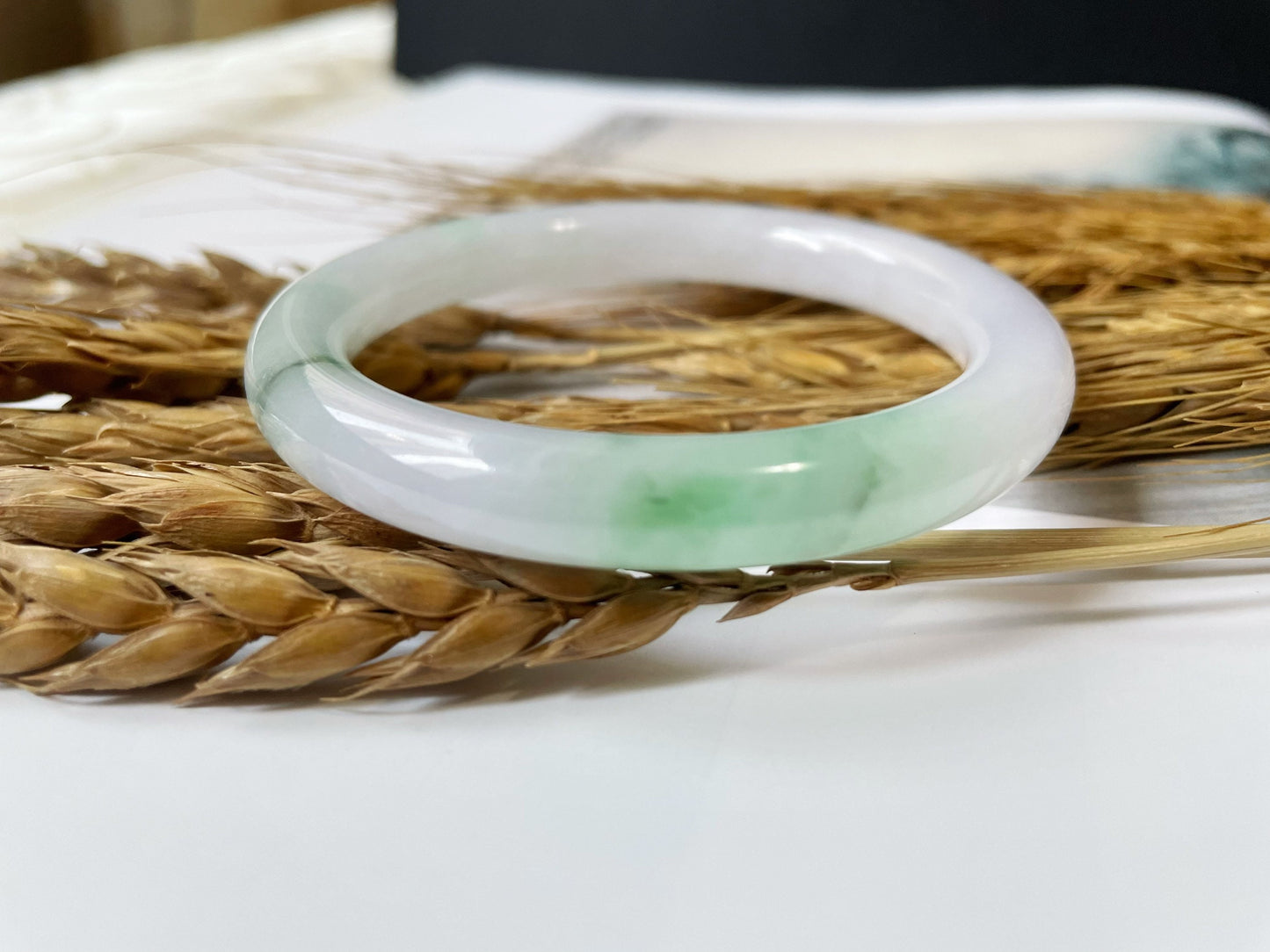 Icy Type Green Jade Bangle - 54 mm