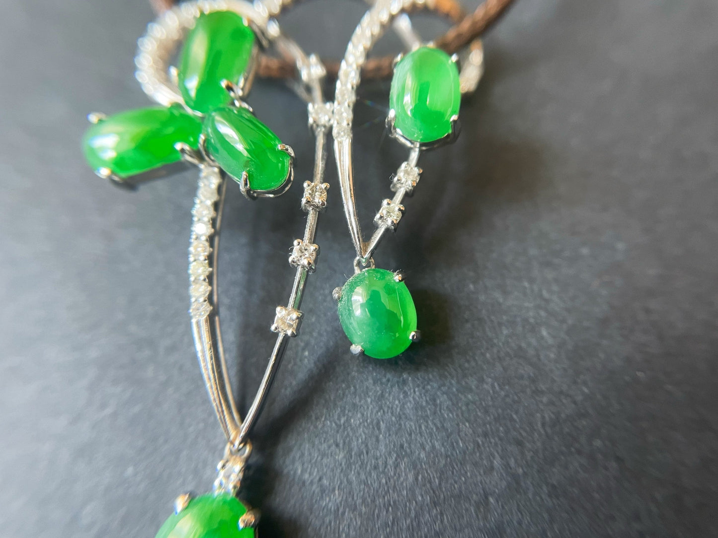 Imperial Green Jadeite Pendant - 18K White Gold Diamond