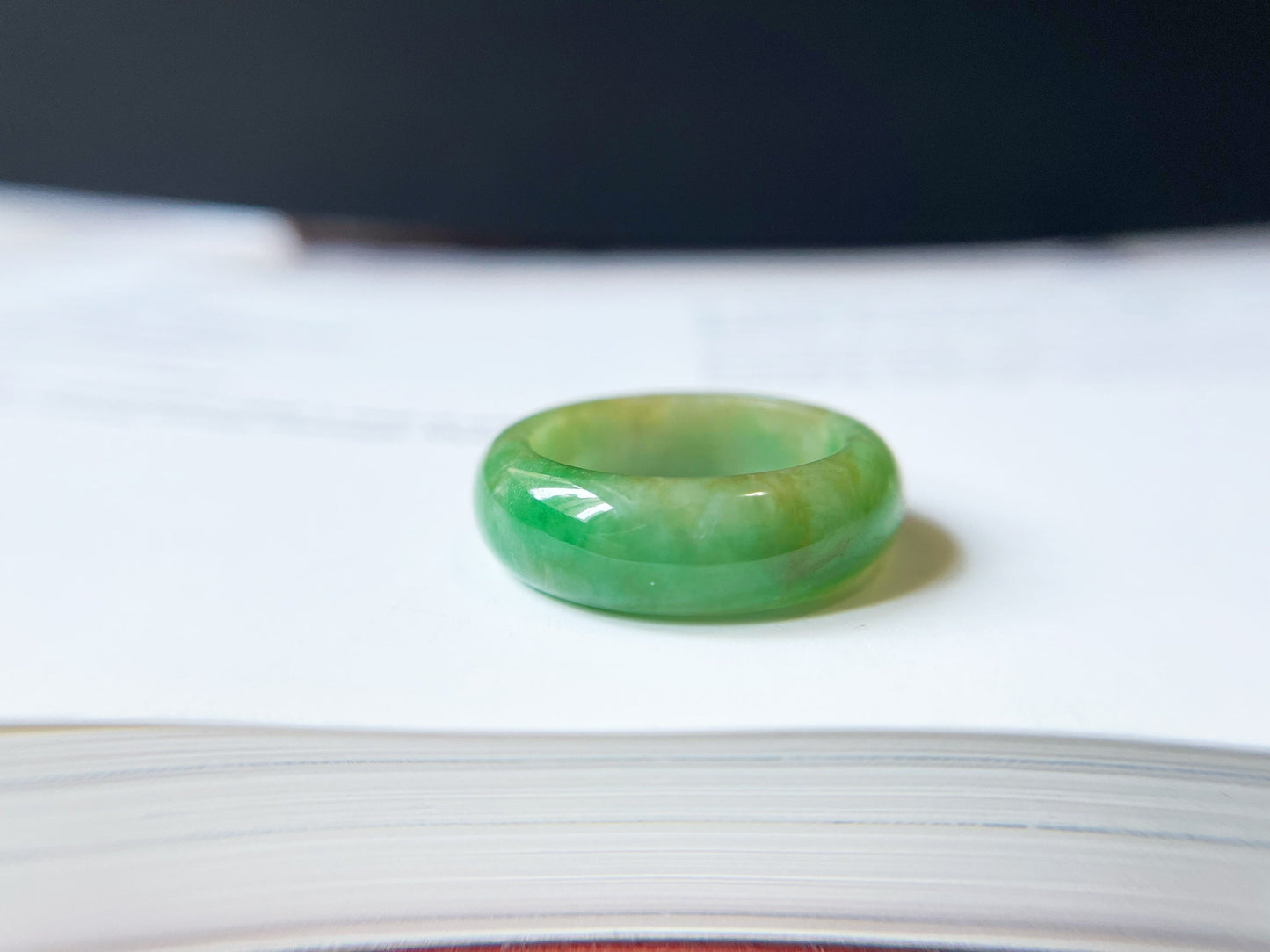 Minimalist Bi-color Vivid Green Jadeite Jade Ring Band - 18.1mm