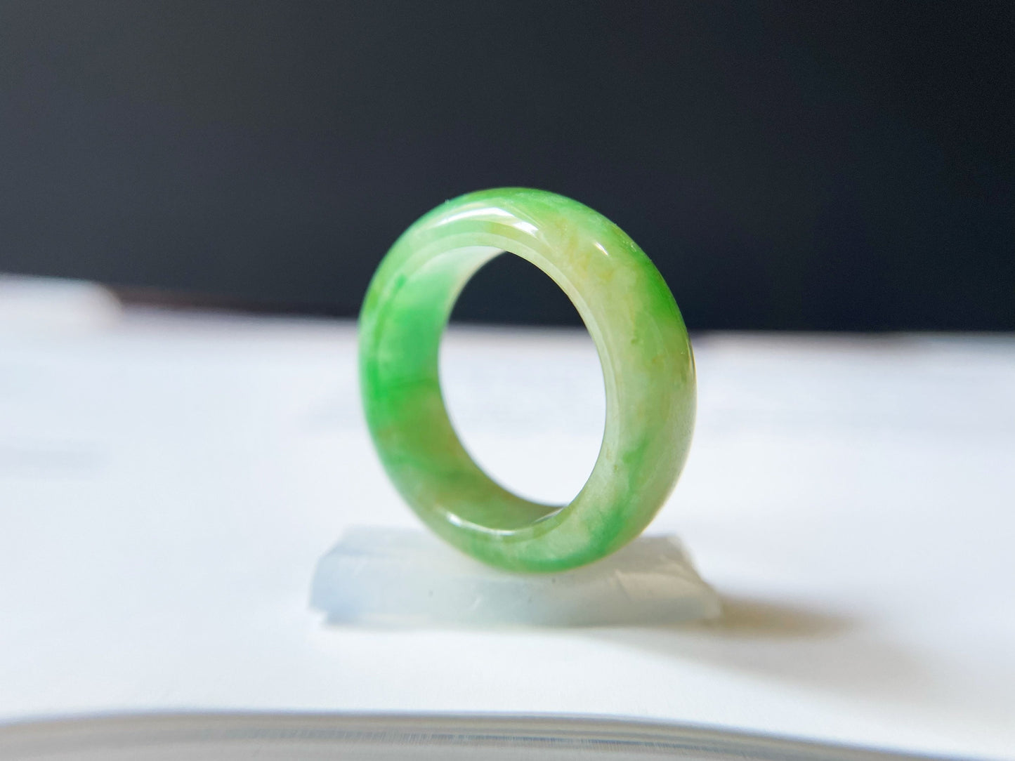 Minimalist Bi-color Vivid Green Jadeite Jade Ring Band - 18.1mm