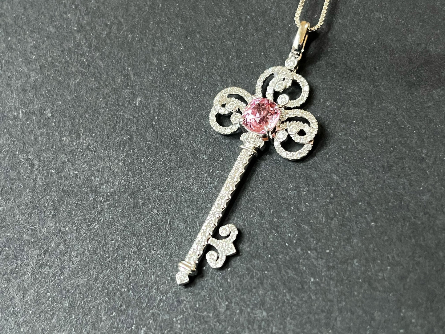 18K White Gold Certified Padparadscha Sapphire Diamond Key Pendant