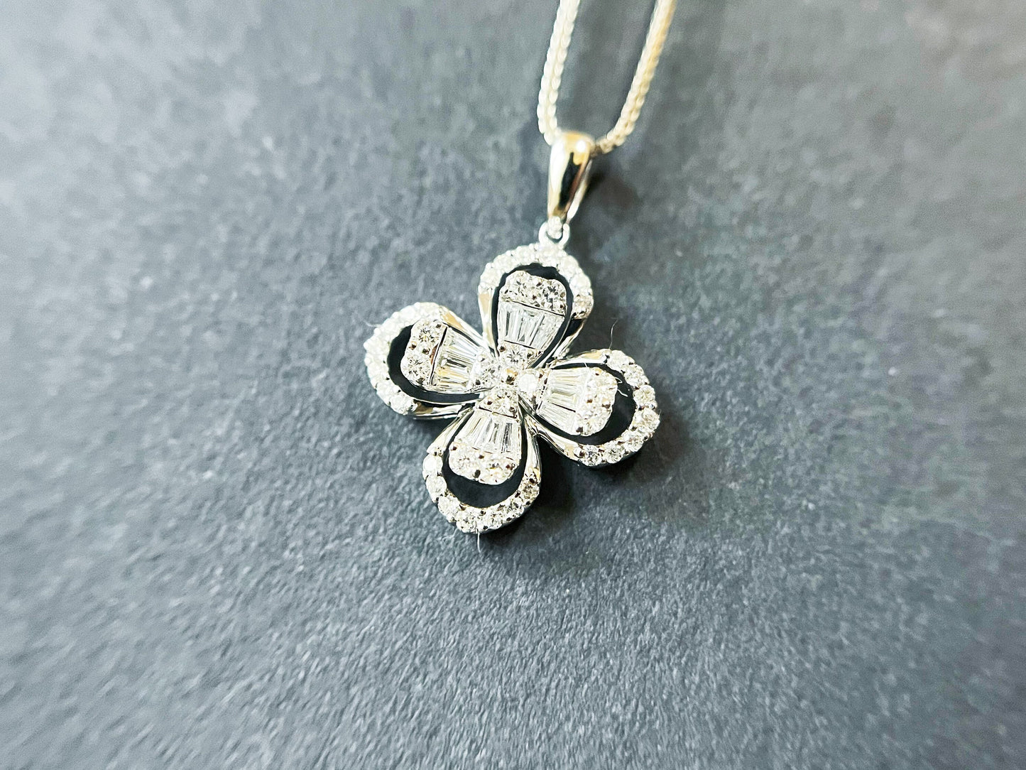 18K White Gold Diamond Clover Pendant Necklace