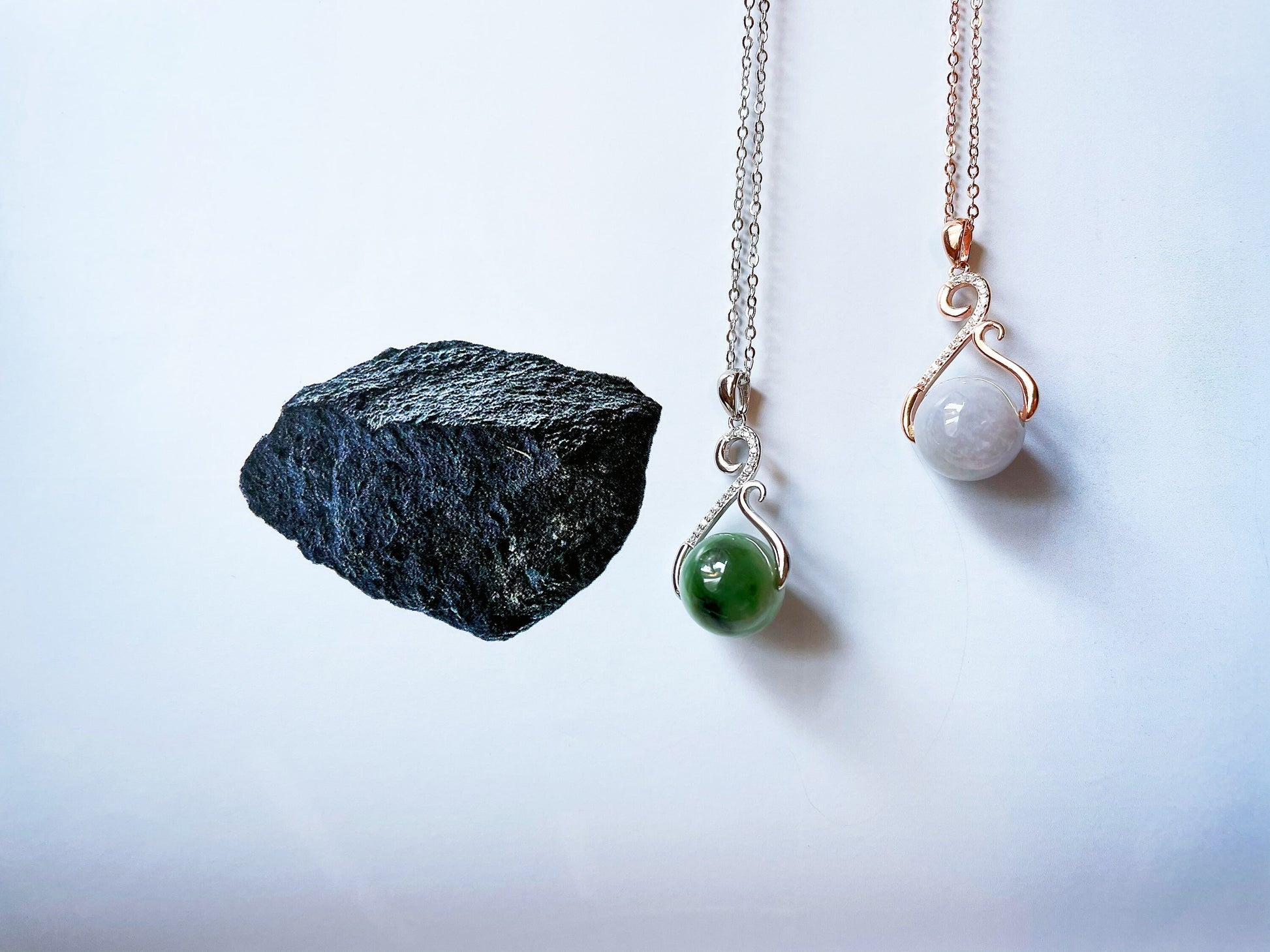 Myanmar Green and Lavender Type-A Natural Jadeite Bead Pendant Necklace