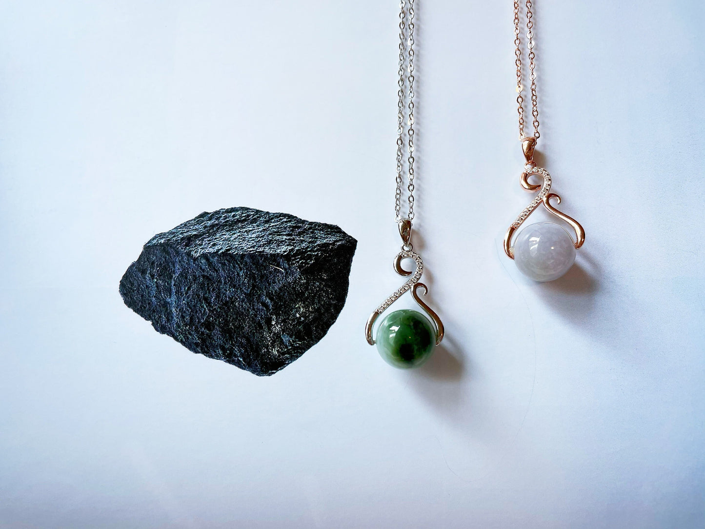 Myanmar Green and Lavender Type-A Natural Jadeite Bead Pendant Necklace