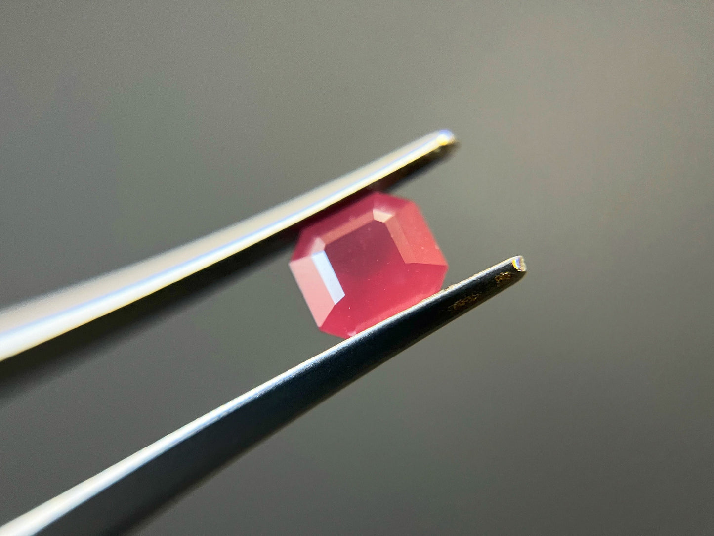 Natural Neon Orangey Pink Mahenge Spinel, Loose Gemstone for Jewelry Making 1.08 Ct
