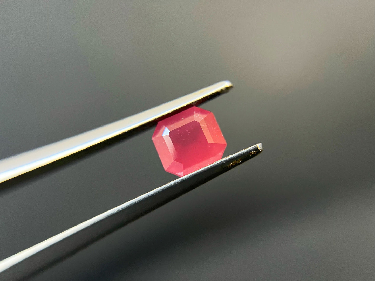 Natural Neon Orangey Pink Mahenge Spinel, Loose Gemstone for Jewelry Making 1.08 Ct