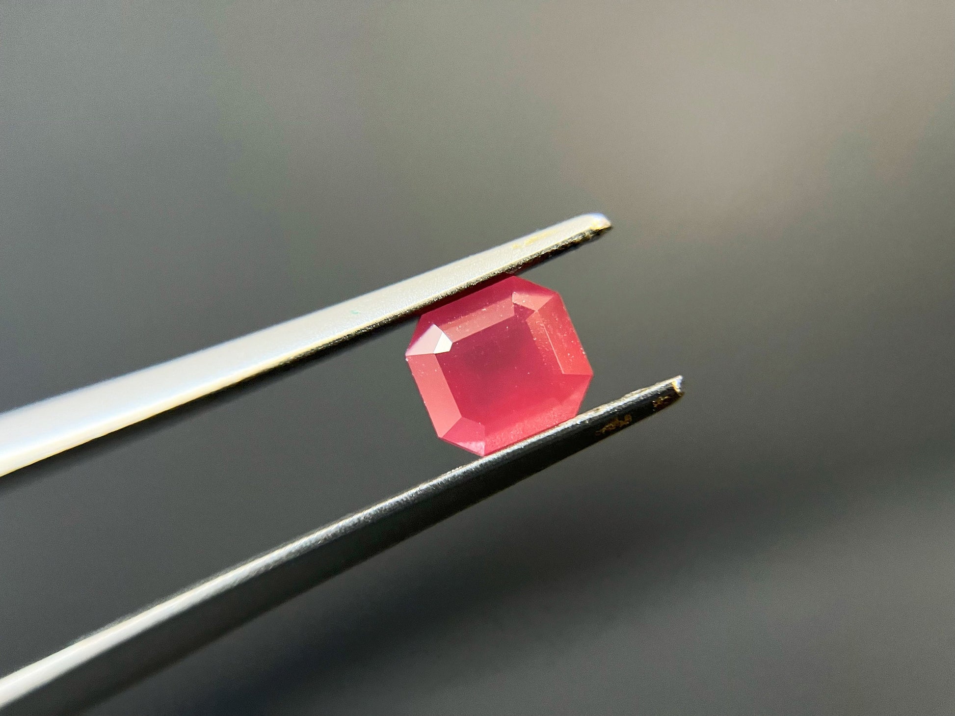 Natural Neon Orangey Pink Mahenge Spinel, Loose Gemstone for Jewelry Making 1.08 Ct