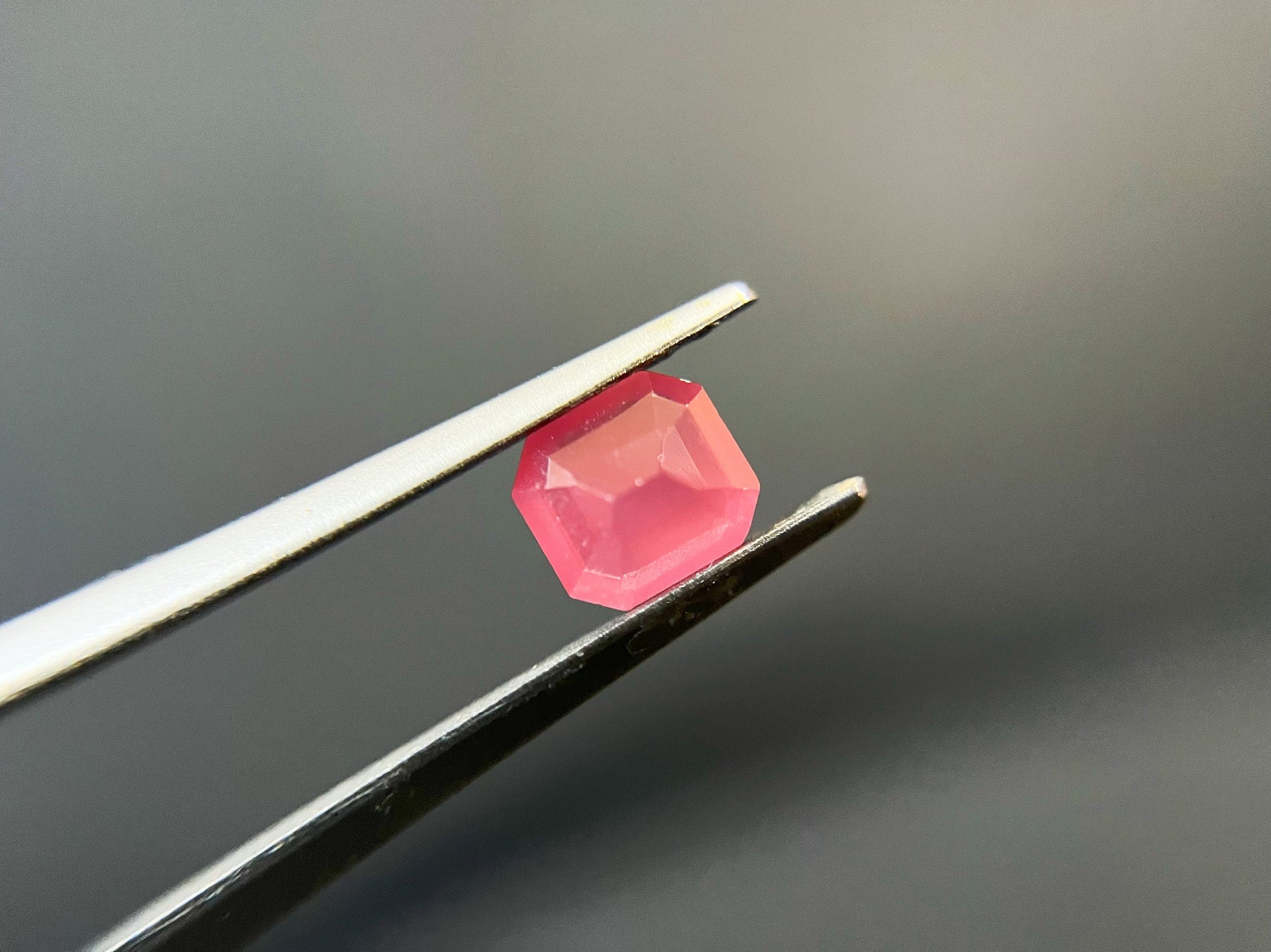Natural Neon Orangey Pink Mahenge Spinel, Loose Gemstone for Jewelry Making 1.08 Ct